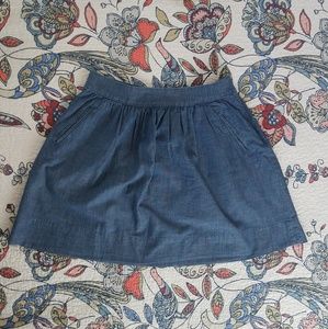 Banana Republic chambray skirt size 6 w/ pockets